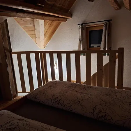 Leitnerbauer's Troadkasten *