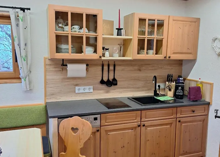 Leitnerbauer's Troadkasten *